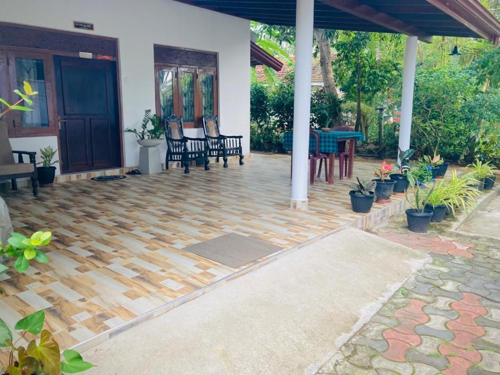 Ameena Homestay Tangalle Εξωτερικό φωτογραφία